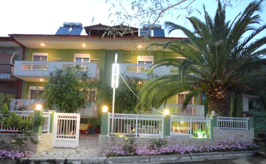 Phoenix Studios Sarti Extérieur photo
